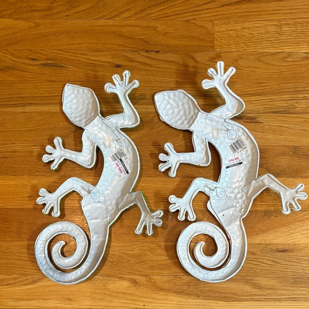 Vibrant Gecko Wall Art Set - Red and Green - Picture 2 of 6